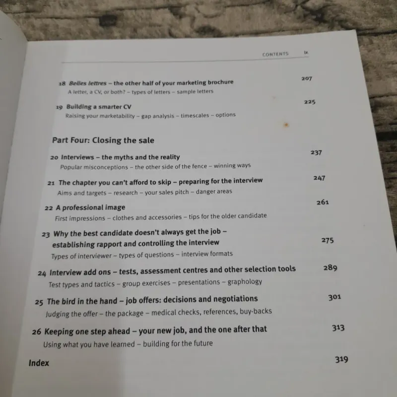 Sách ngoại Anh- Cẩm nang Săn việc- Killer CVs 2nd. Tg. Graham Perkins 786578