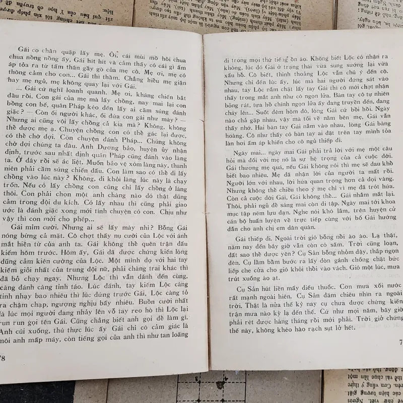 Tiểu thuyết Ngọn lửa tình yêu của tác giả Hữu Đạt.  703896