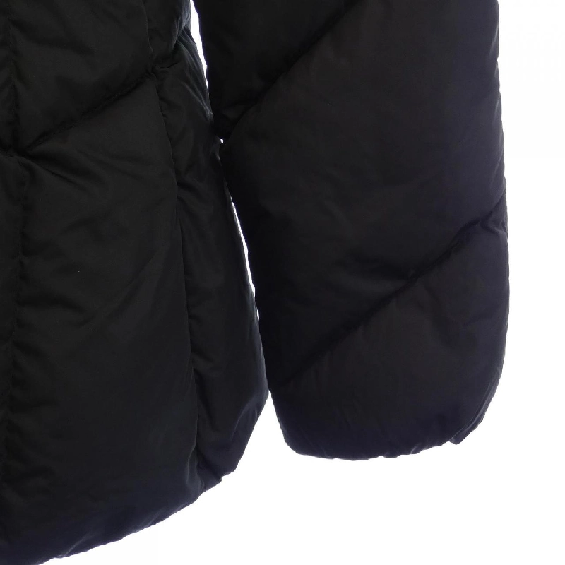 Áo khoác lông vũ MONCLER ROELAN 629445