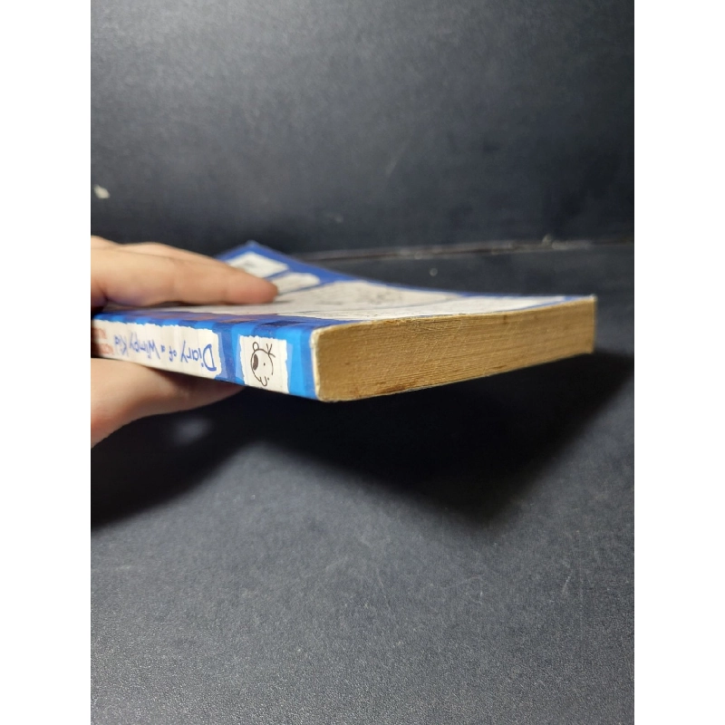 Diary of a wimpy kid Rodrick rules mới 70% bẩn nhẹ, ố vàng HCM1001 Jeff Kinney NGOẠI VĂN 918272