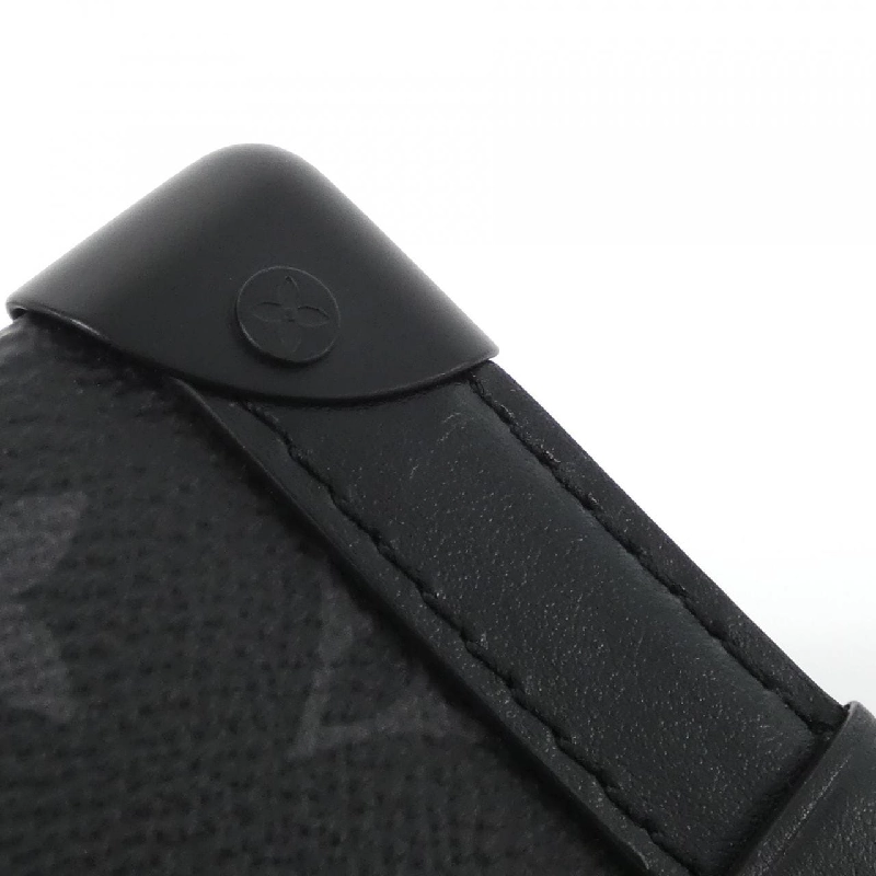 Túi xách vai Louis Vuitton Monogram Eclipse Vertical Trunk Wearable Wallet M82077 613316