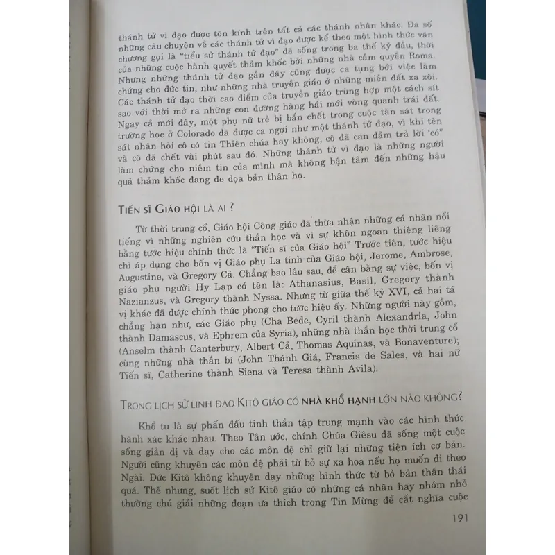 TRI THỨC TÔN GIÁO QUA CÁC VẤN NẠN VÀ GIẢI ĐÁP - JOHN RENARD 730824