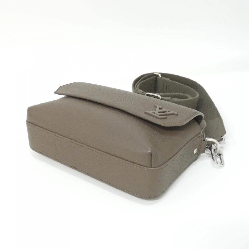 Túi đeo chéo Louis Vuitton LV Aerogram Fastline Messenger M11626 - Hàng hiệu chính hãng 764785