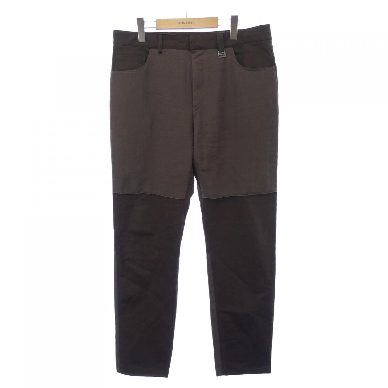 Quần FENDI - Hàng hiệu Authentic 891356