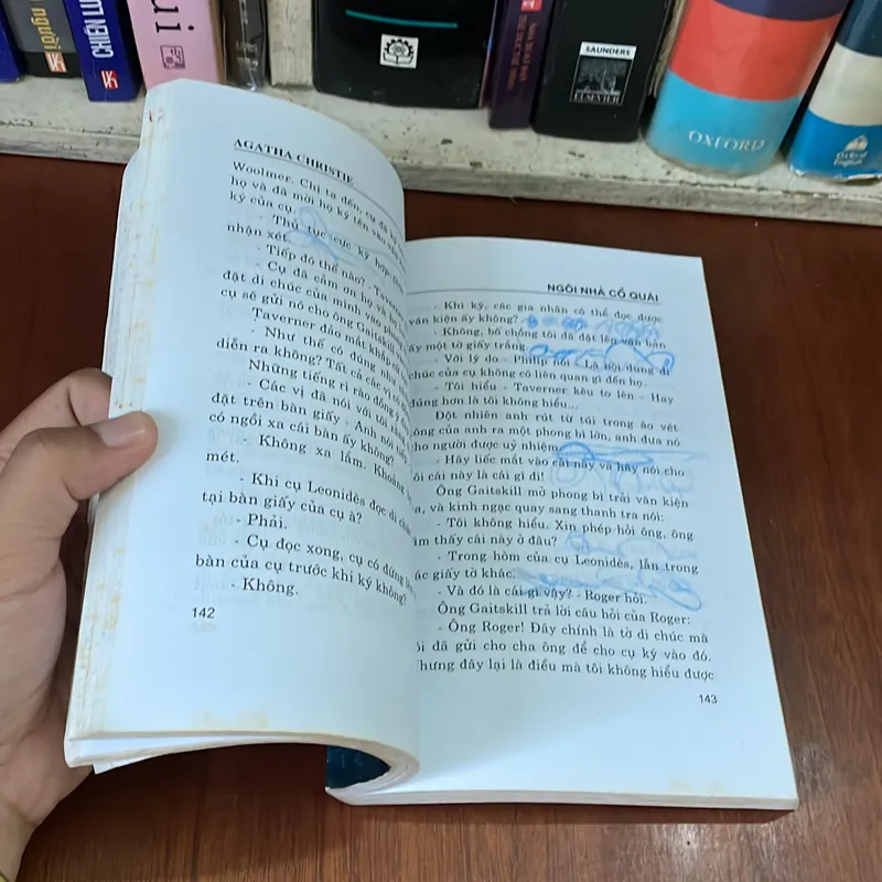 [Lưu Ý Kỹ Trước Khi Mua] Tiểu Thuyết Trinh Thám: Ngôi Nhà Cổ Quái - AGATHA CHRISTIE - 2011 558207