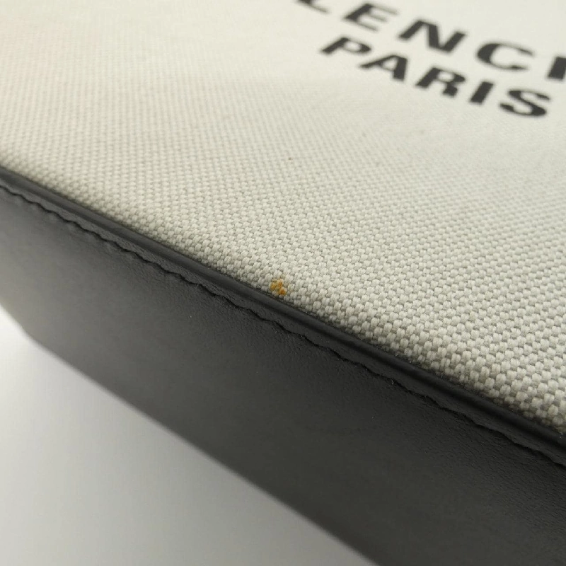 Túi xách nhỏ Duty Free Balenciaga 759941 2AAOK 608846