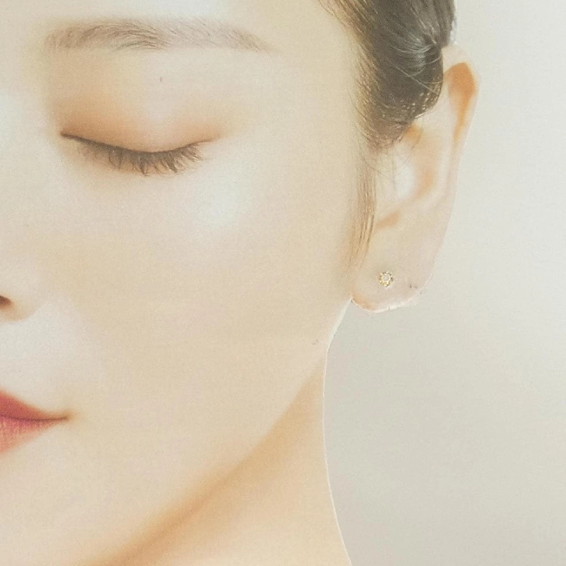 K18YG Solitaire Bông tai Kim cương 0.10CT - Hàng hiệu Chính hãng 863352