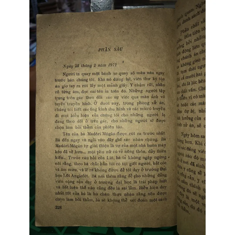 Vào cuộc - Angiêla Đêvít  787825