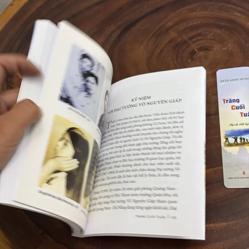 II Thơ Và Hồi Ký: Trăng Cuối Tuần - Trần Minh Hùng - 2019 1001907