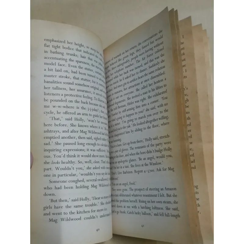 Breakfast at Tiffany's - Truman Capote 976378