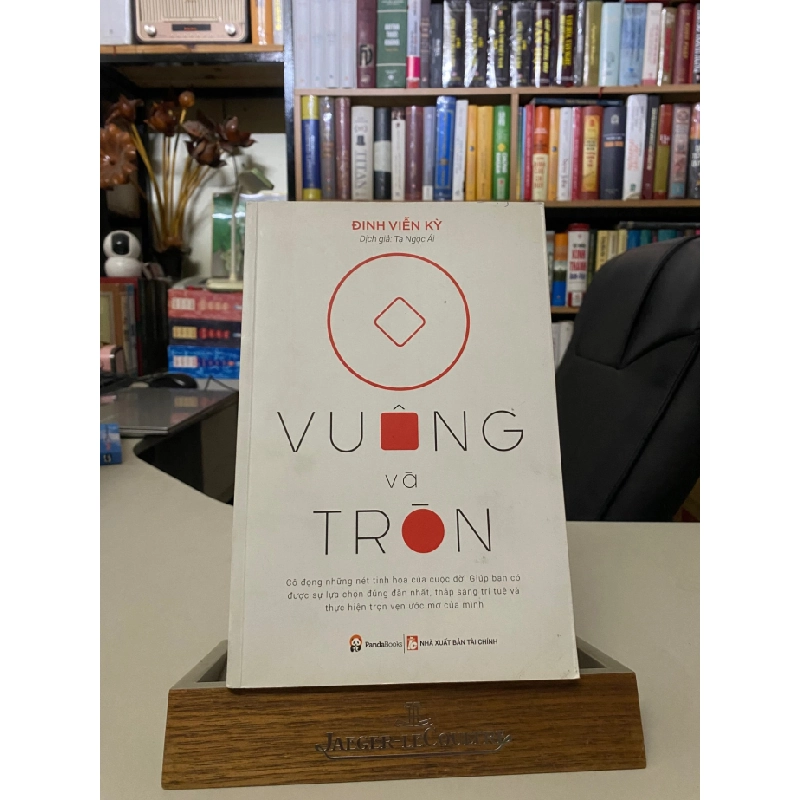 Vuông và Tròn - Tác giả Đinh Viễn Kỳ- Kỹ Năng Sống- Sách lưu kho mới 95% STB622 457219