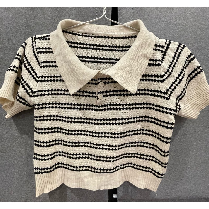 Áo crop top màu xanh, đỏ, trắng  20192