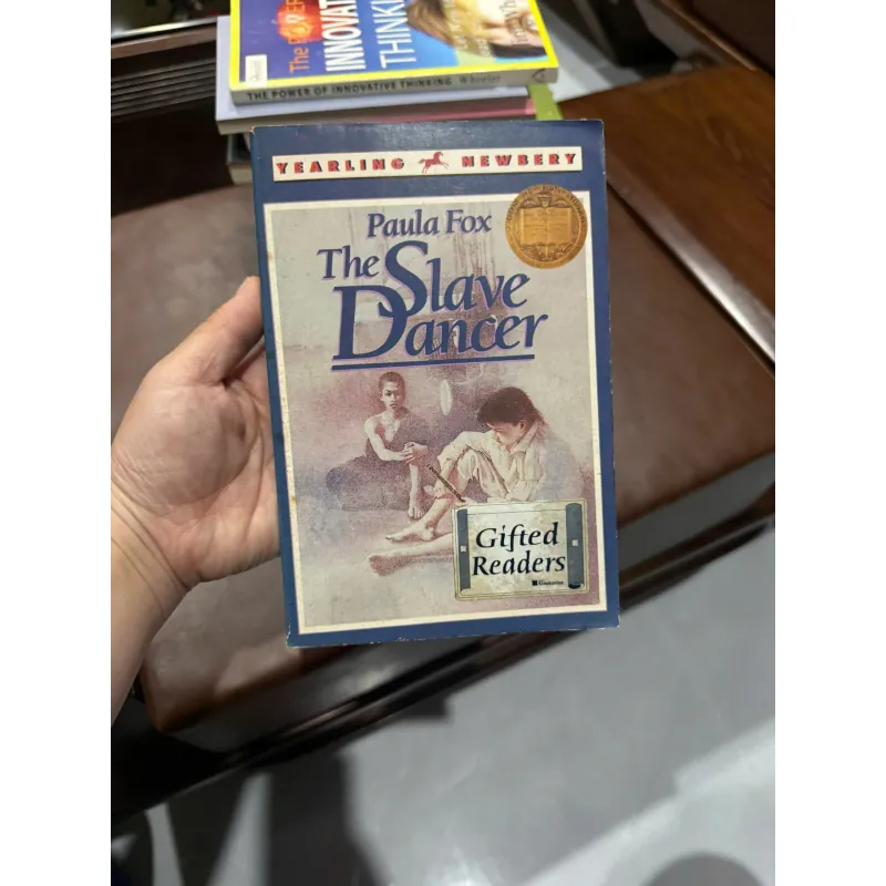 THE SLAVE DANCER – Paula Fox- K5 1044597