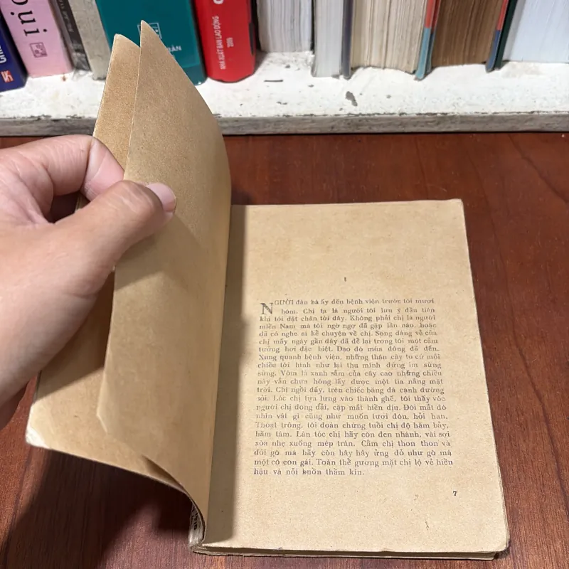 II Sách Xưa: Một Truyện Chép Ở Bệnh Viện (Văn Học Giải Phóng) - Bùi Đức Ái - 1976 750945
