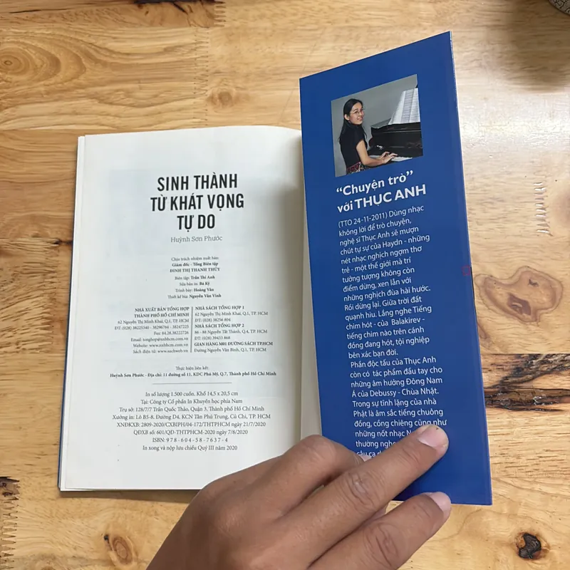 II Tựa sách: Sinh Thành Từ Khát Vọng Tự Do - Nhân Kỷ Niệm 45 Năm Báo Tuổi Trẻ 1975 • 2020 689661