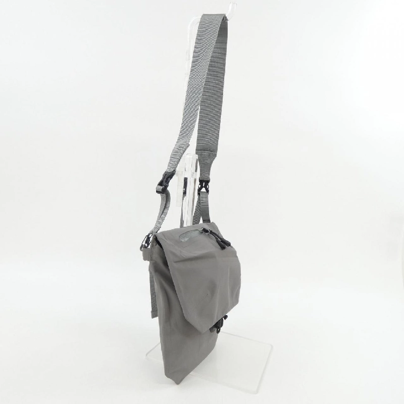 COMFY OUTDOOR GARMEN BAG - Hàng hiệu Authentic 903606