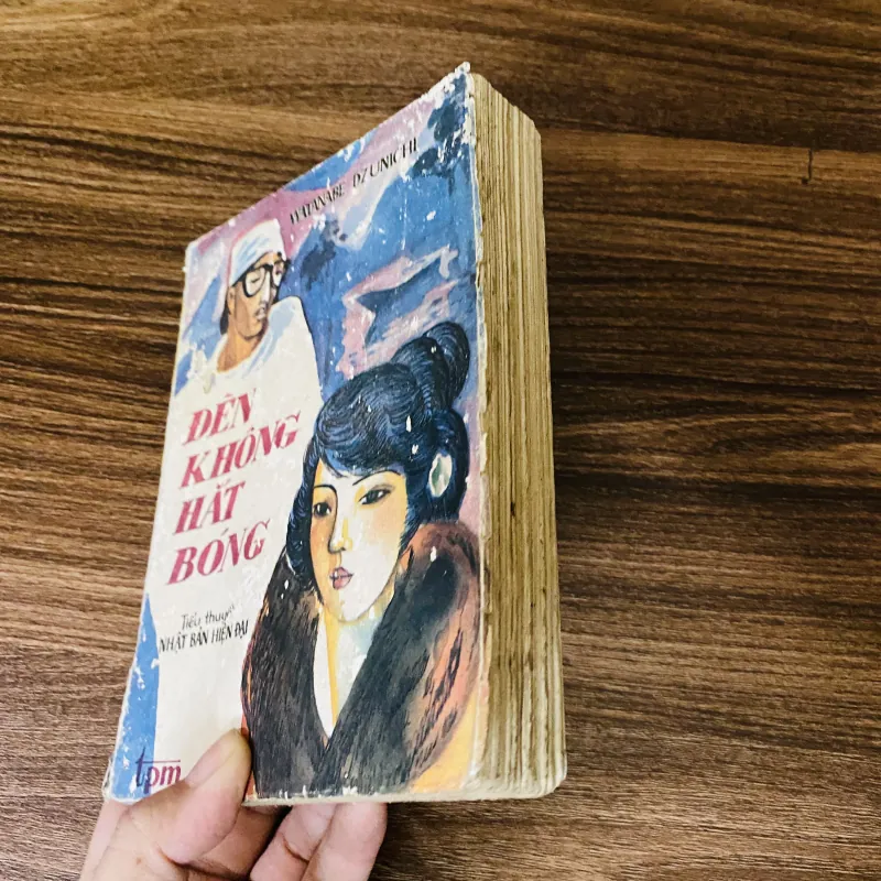 Đèn không hắt bóng - Watanabe Dzunichi 1988- Cao Xuân Hạo dịch 960101