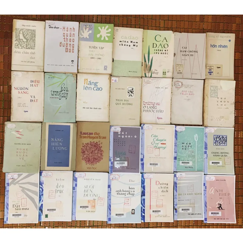 Combo thơ bao cấp cam kết 120 cuốn 929058