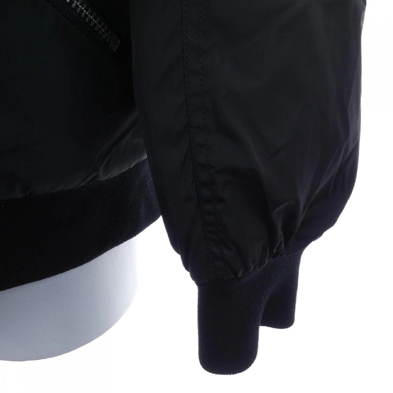 Áo khoác lông vũ PRADA với logo hình tam giác SGC842 SOOO 16BF - Hàng hiệu Chính hãng 885846