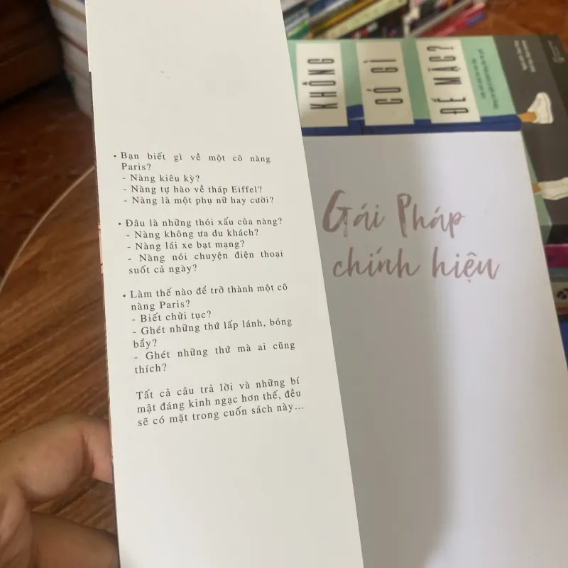 Gái Pháp Chính Hiệu - Laurence Caracalla#HATRA 711637