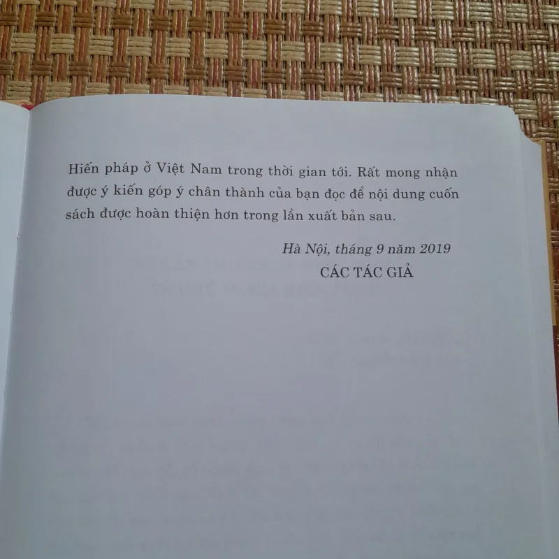 PHÁP QUYỀN VÀ CHỦ NGHĨA HIẾN PHÁP... 761527