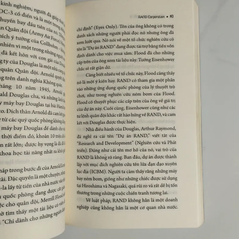 Thế lưỡng nan của người tù  1024658