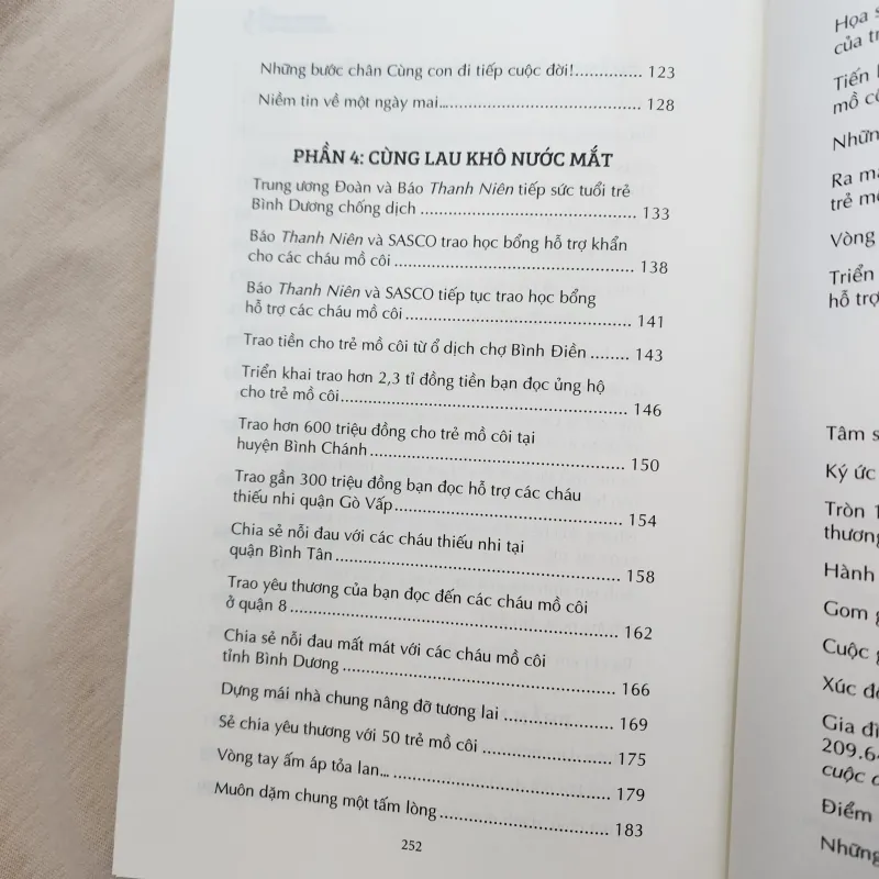 Cùng con đi tiếp cuộc đời | nhiều tác giả  1000137