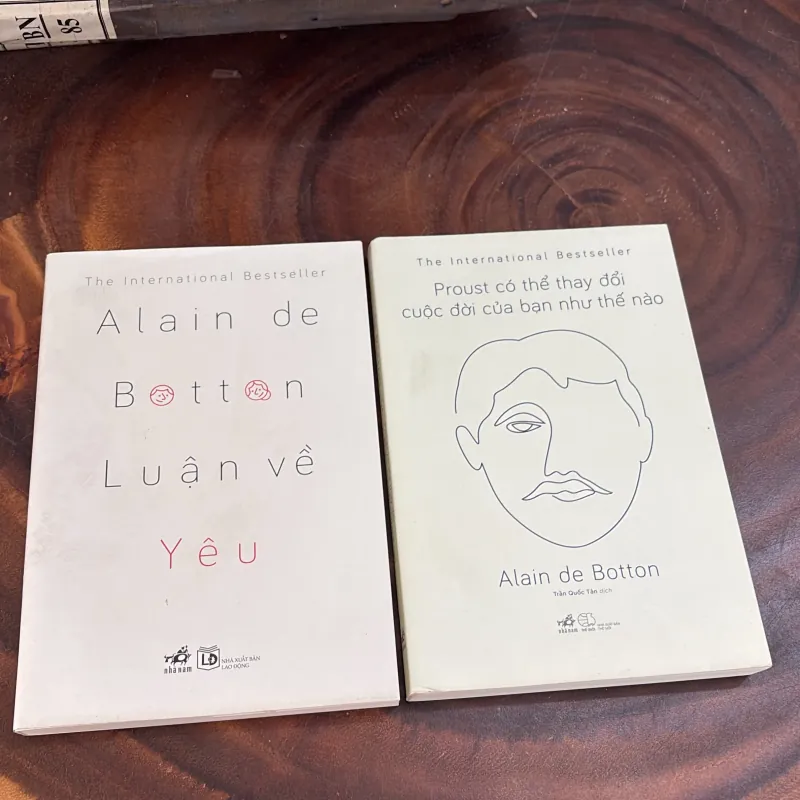 Alain De Botton - Luận Về Yêu & Proust Có Thể Thay Đổi Cuộc Đời Của Bạn Như Thế Nào - 2018 1039313