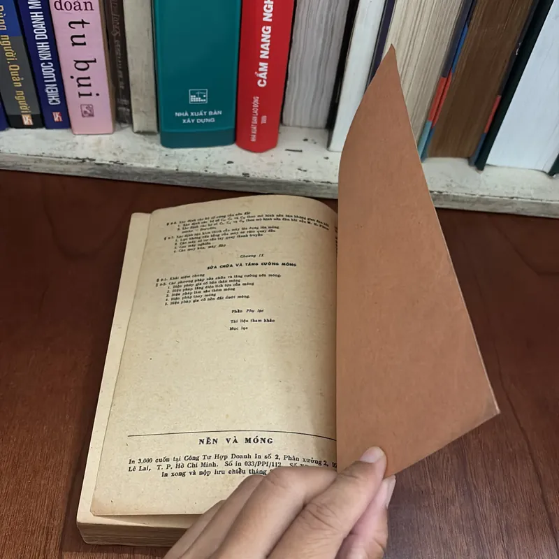 II Sách Xưa: Nền Và Móng - Lê Đức Thắng, Bùi Anh Định, Phan Thường Phiệt - 1978 603003