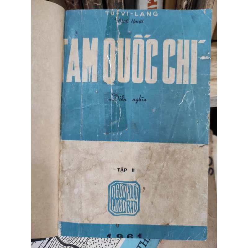 TAM QUỐC CHÍ DIỄN NGHĨA - 8 tập 301339