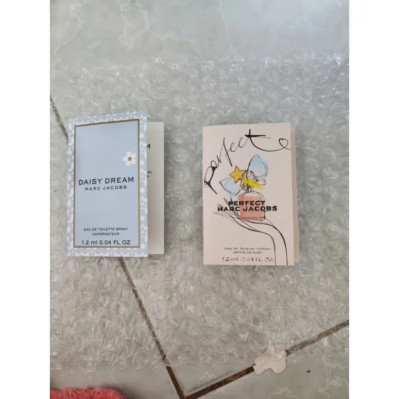 Vial nước hoa MARS JACOBS - Daisy Dream EDT & Perfect EDP 720042