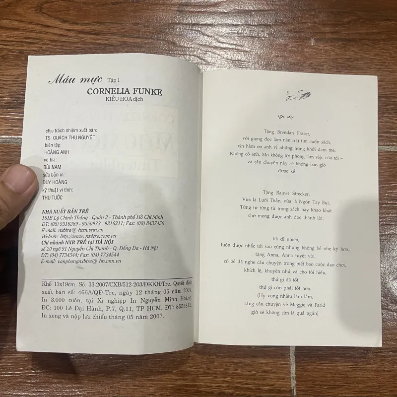 Máu Mực bộ 2 tập - Cornelia Funke (9) 974122