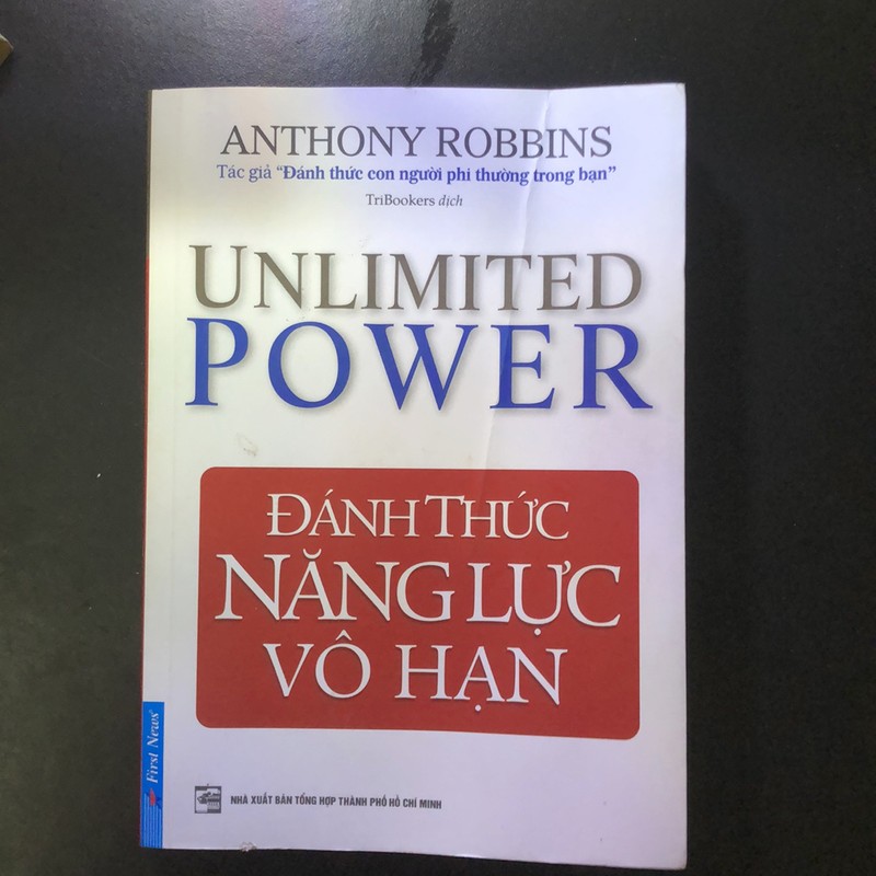 Sách ĐÁNH THỨC NĂNG LỰC VÔ HẠN - Anthony Robbins - tặng bookmark  186672