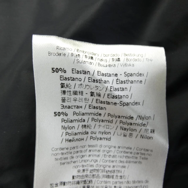 FENDI FF8545 A5GJ Áo khoác - Hàng hiệu Chính hãng 817147