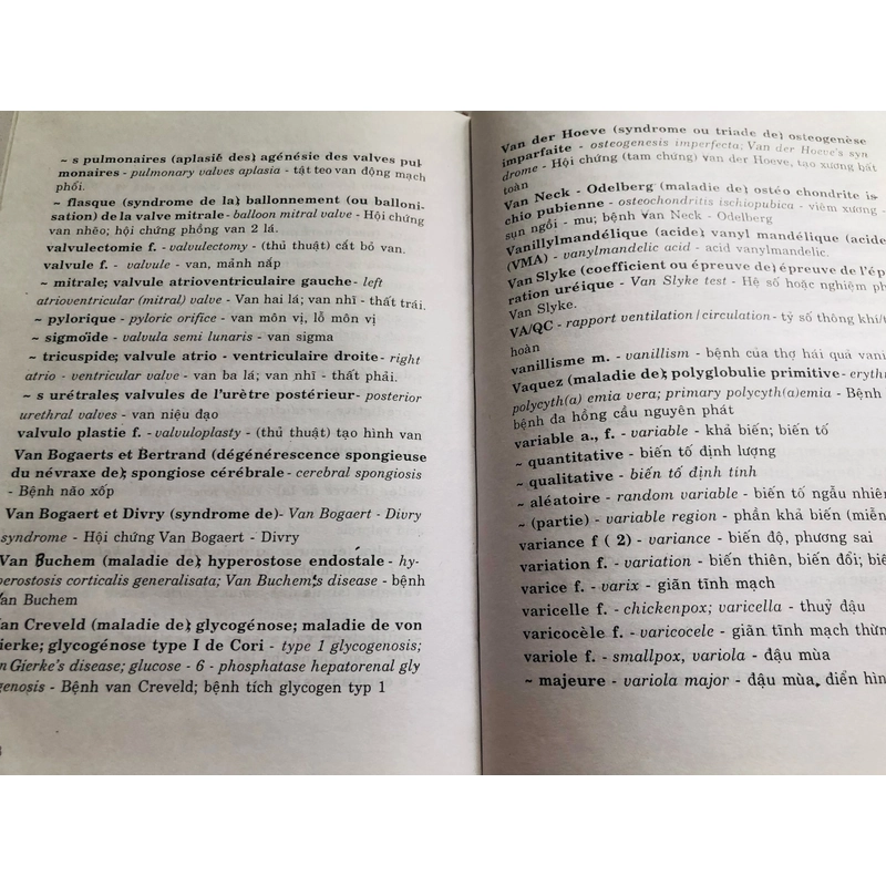 📚 TỪ ĐIỂN NHI KHOA PHÁP - ANH - VIỆT 493408