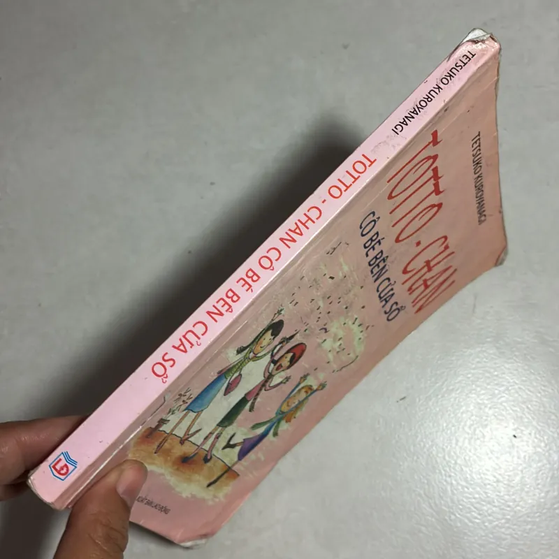 Totto-chan cô bé bên cửa sổ - Tetsuko Kuroyanagi 784003