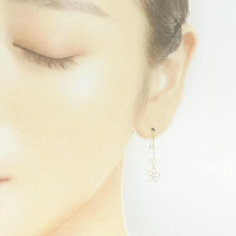 K18YG Bông tai hoa kim cương 0.20CT - Hàng hiệu Chính hãng 873137