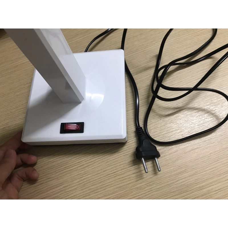Đèn bàn học 460205