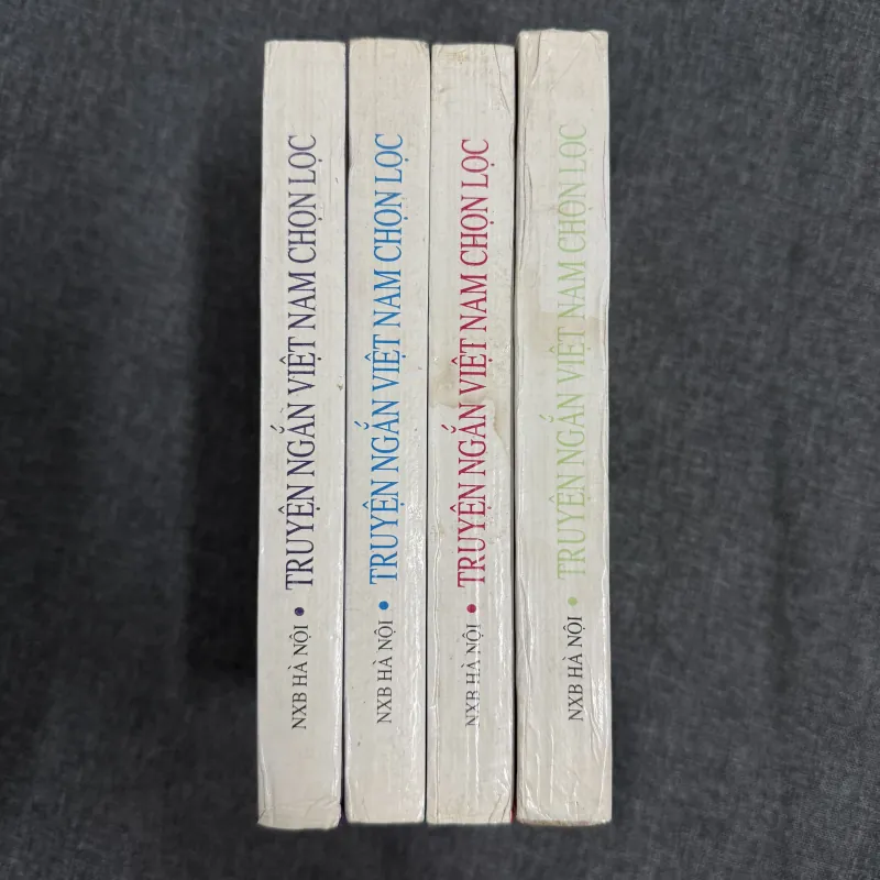 Truyện ngắn Việt Nam chọn lọc - Trần Mạnh Thường, Xuân Tùng biên soạn (bộ 4 tập) 751763