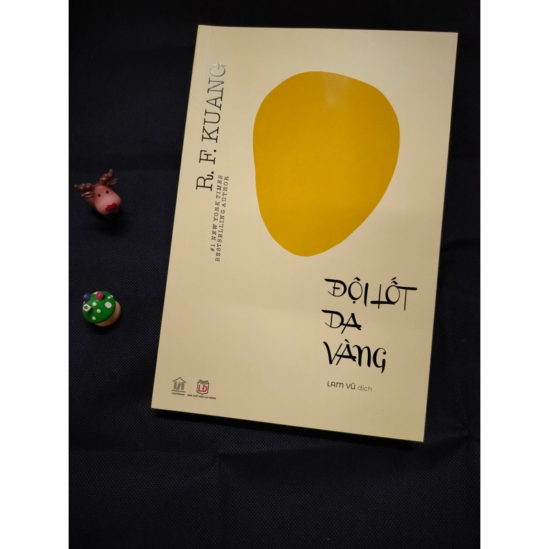 ĐỘI LỐT DA VÀNG - R.F.KUANG 447113