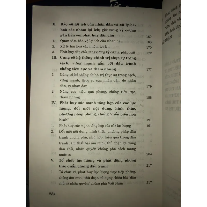 Sự thật vấn đề dan chủ và nhân quyền trong chiến lược “diễn biến hoà bình” ở Việt Nam 722968