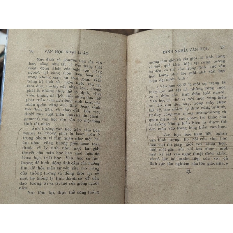 Văn học khái luận - Đặng Thái Mai 999876