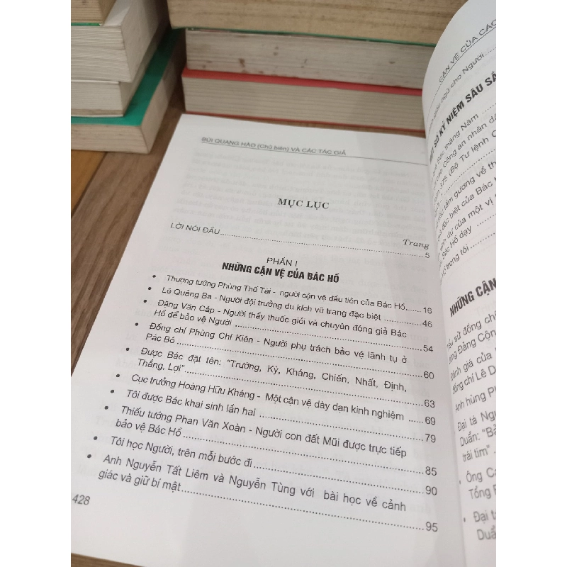 Cận vệ của các nguyên thủ quốc gia - Bùi Quang Hào 328627