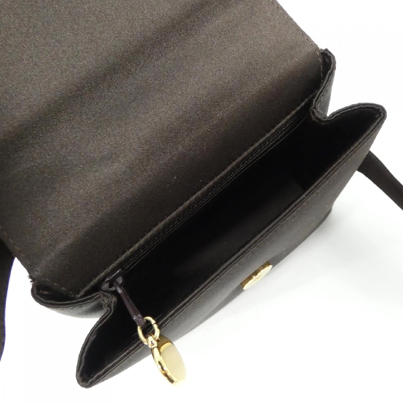 【Vintage】Túi xách chéo Chanel 612538