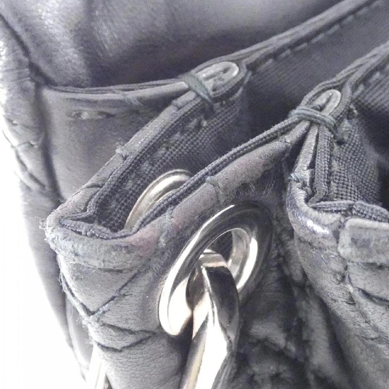 Túi xách vai Christian Dior New Lock M9802PSSQ 611321