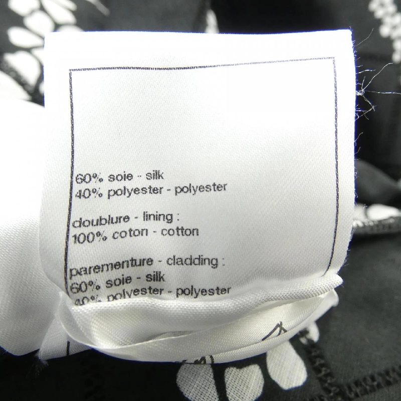 CHANEL LOOK16 P78566V71038 25 Cape - Hàng hiệu Authentic 821076