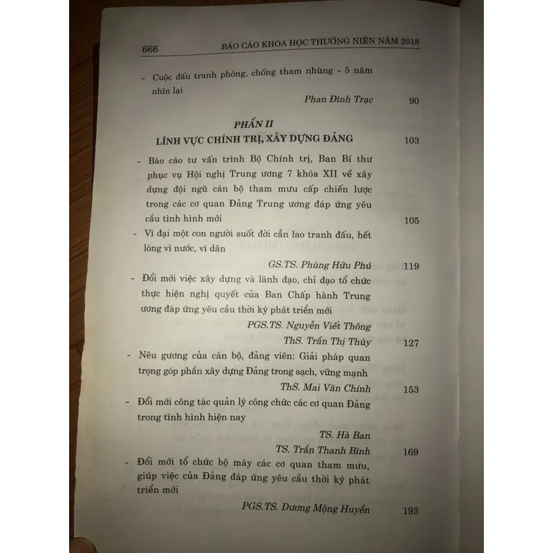 Báo cáo khoa học thường niên năm 2018 694481