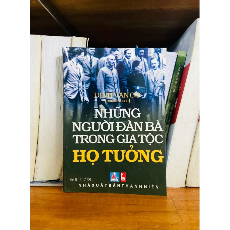 (Sách cũ SCGR) Những người đàn bà trong gia tộc họ Tưởng - Lịch sử VAVOB1T2-6 Blogmeo090426 1015147