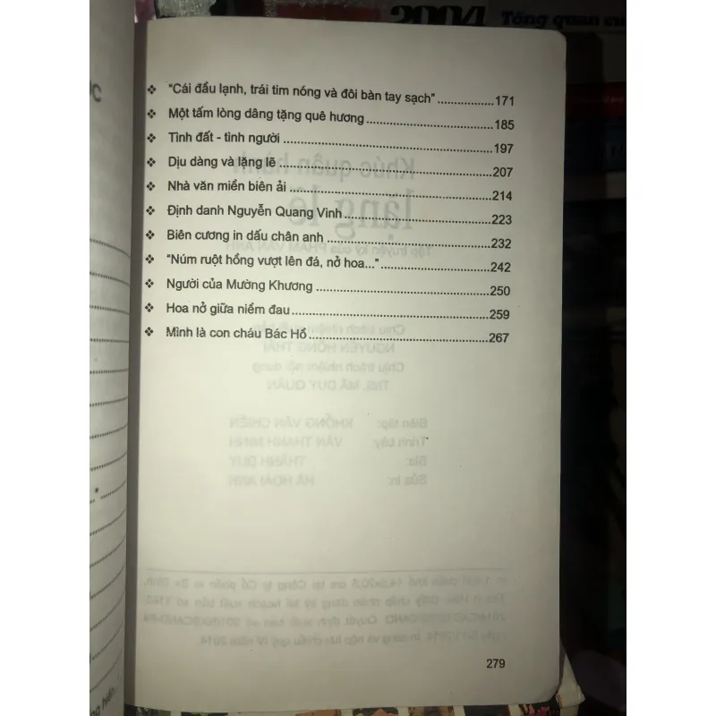 Khúc quân hành lặng lẽ - Phạm Vân Anh 933541