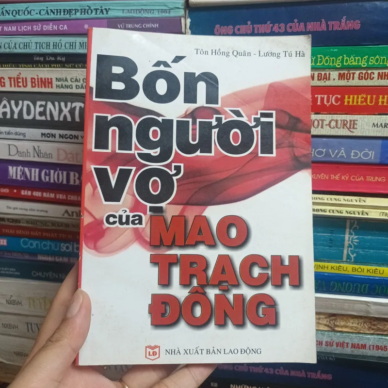 Bốn Người Vợ Của Mao Trạch Đông- Tôn Hồng Quân- Lương Tú Hà 607629
